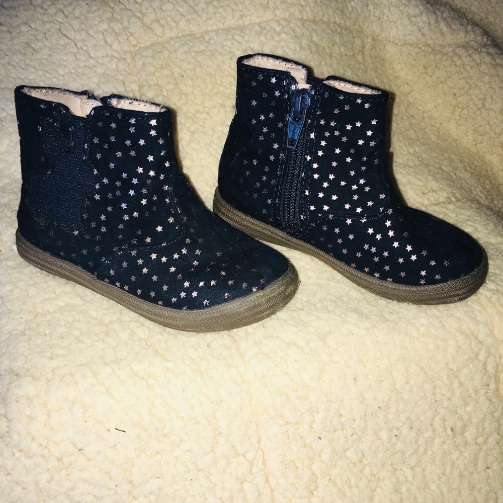 Girl Ankle Boots!